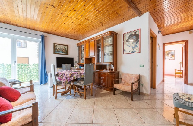 Holiday Home 'Ca' Secci a Circa 150m dalla Spiaggia' with Sea View and Balcony