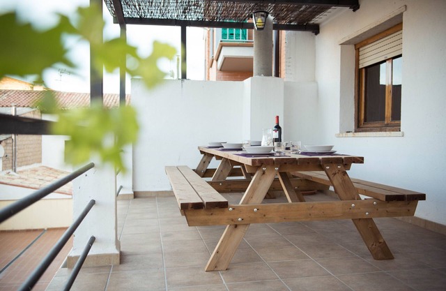 Holiday Home 'Casa Herrero' with Private Terrace, Balcony and Wi-Fi