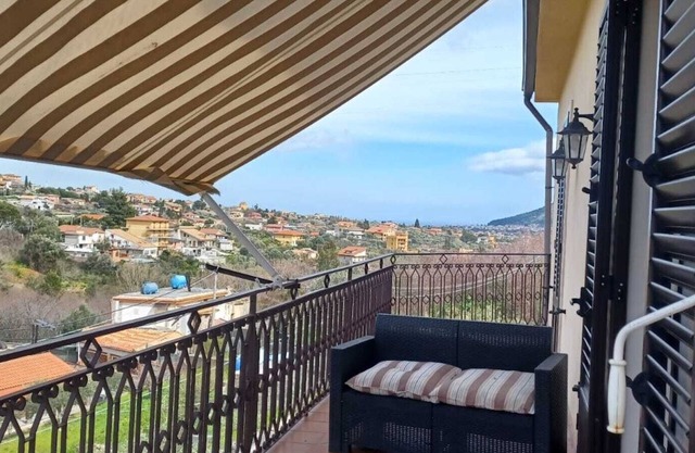 Holiday Home "Casa Splendida" with Mountain View, Terraces & Wi-Fi