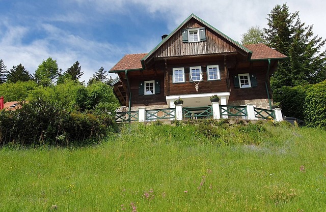Holiday Home 'Chalet St Lorenzen' with Mountain View, Private Terrace and Wi-Fi