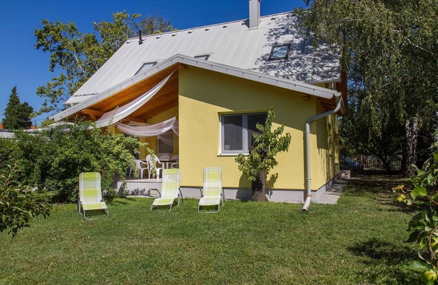 Holiday home close to Lake Balaton, with modern equipment, washing machine, dishwasher.