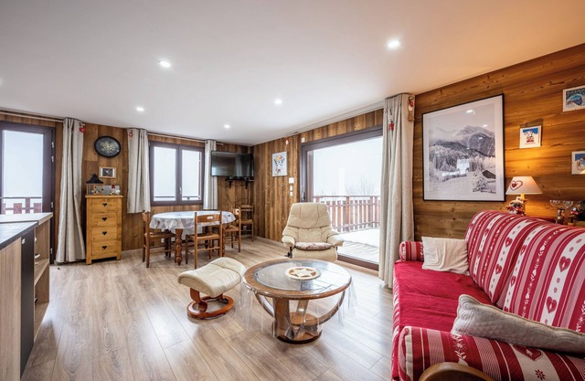 Holiday Home 'D'Aillon' with Mountain View, Private Terrace and Wi-Fi