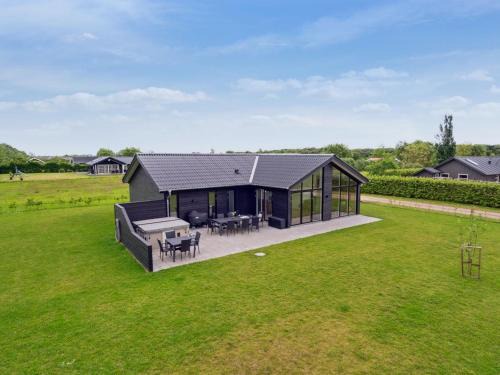 Holiday Home Danika - 650m from the sea by Interhome