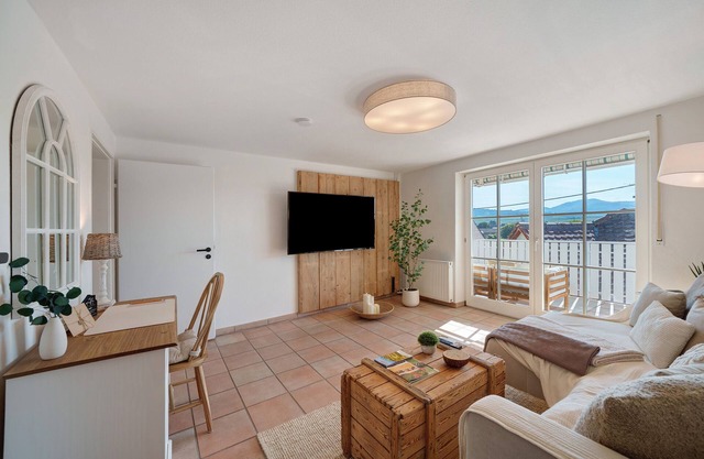 Holiday Home 'Burkheim' with Balcony, Wi-Fi and Private Gym