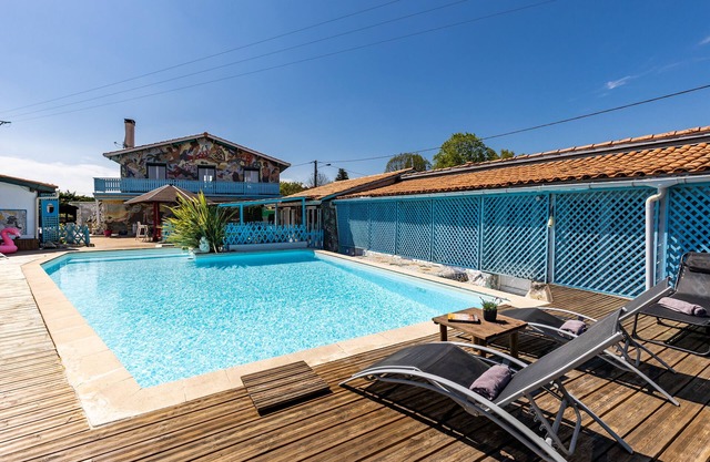 Holiday Home "Gîte 2 à la Maison Mosaïc" with Shared Pool & Wi-Fi