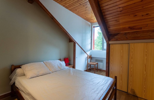 Holiday Home 'Gite Okabe Du Chalet Pedro' with Shared Garden
