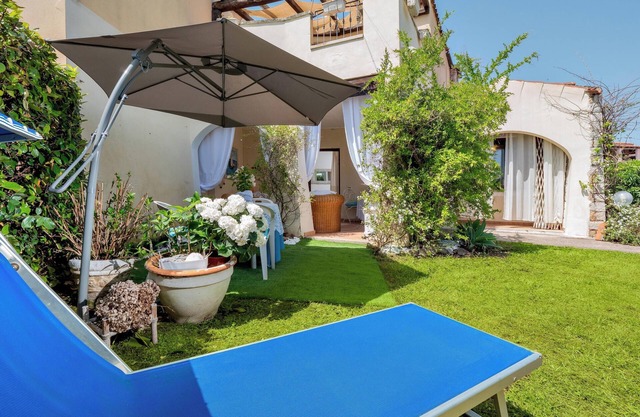 Holiday Home "Il Giardino di Viola" with Garden, Terrace & A/C