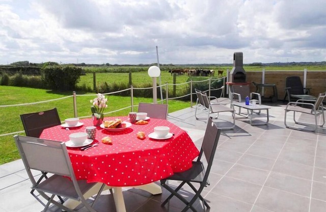 Holiday Home in France by Sandy Beach