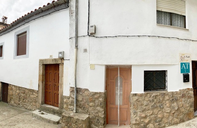 Holiday Home in Villamiel with Mountain Views