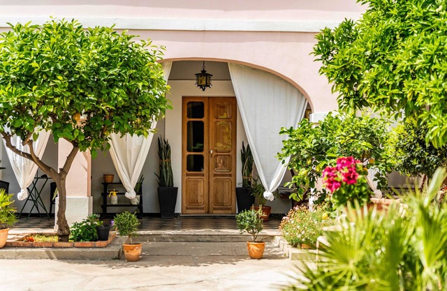 Holiday Home 'La Campidanese' with Shared Terrace, Wi-Fi and Air Conditioning