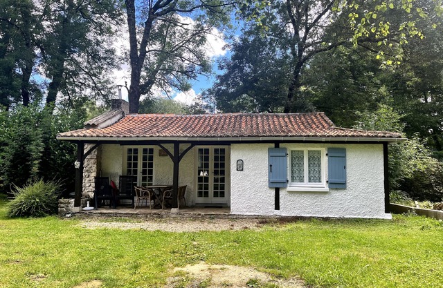 Holiday Home 'La Cascade' with Lake View, Shared Pool and Private Terrace