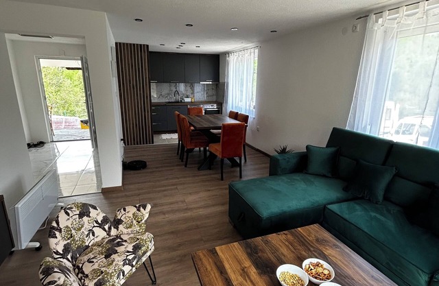 Holiday home located just 5 km from Slatina Spa and 10 km from Banja Luka.