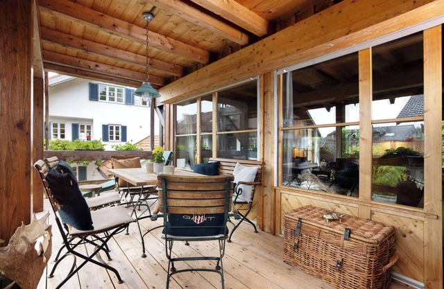 Holiday Home 'Montfort' with Private Terrace, Shared Garden and Wi-Fi