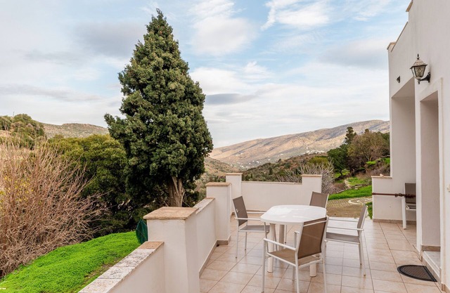 Holiday Home 'Moraki Apartment 1 Andros' with Private Terrace, Shared Garden and Wi-Fi