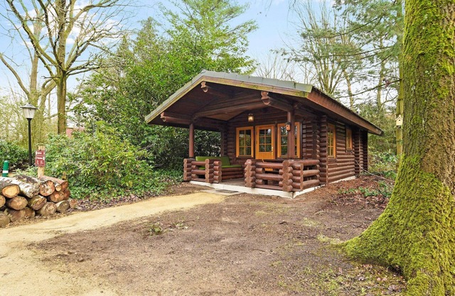 Holiday Home in Brabant with Hot Tub