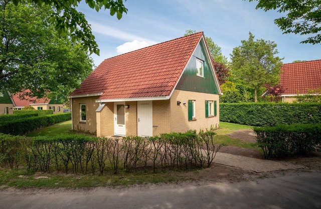 Holiday home with dishwasher, 18 km. from Tilburg