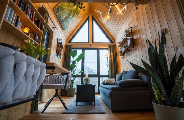 Holiday Home 'Tinyhouse C' with Mountain View, Private Terrace and Wi-Fi