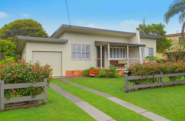 HOLIDAY HOME, VILLAGE LOCATION