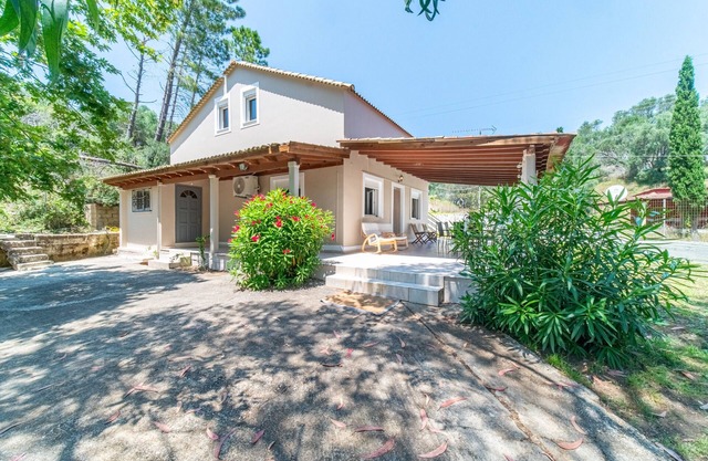 Holiday Home 'Villa Depiros Corfu' with Private Terrace, Wi-Fi and Air Conditioning
