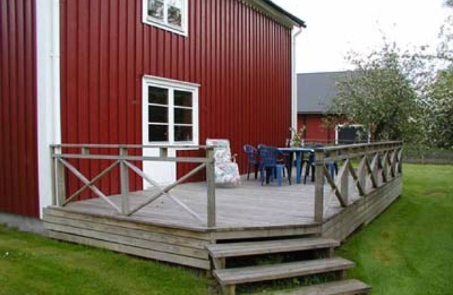 Holiday home with boat in the middle of the Swedish Crystal Empire