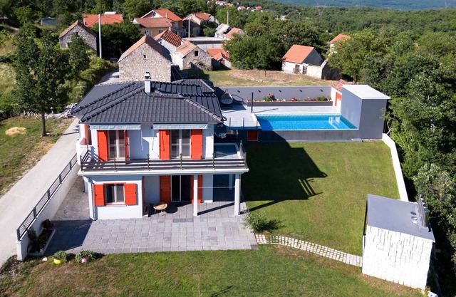 Holiday home With terrace and pool