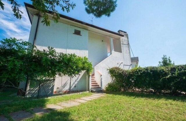 Holiday house Lido delle Nazioni for 1 - 6 persons with 2 bedrooms - Row house