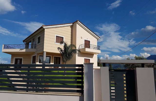Holiday house Aiyion for 1 - 8 persons with 4 bedrooms - Row house