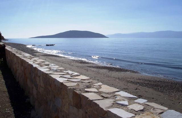 Holiday house directly at the sea, large garden, wifi | Argolis, Peloponnese