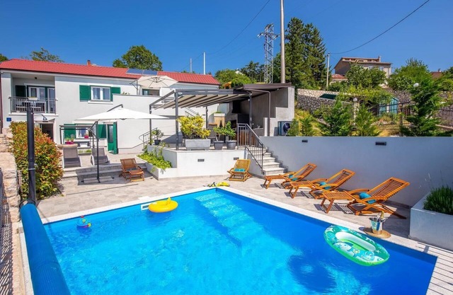 Holiday house Hreljin for 2 - 9 persons with 4 bedrooms - Holiday home