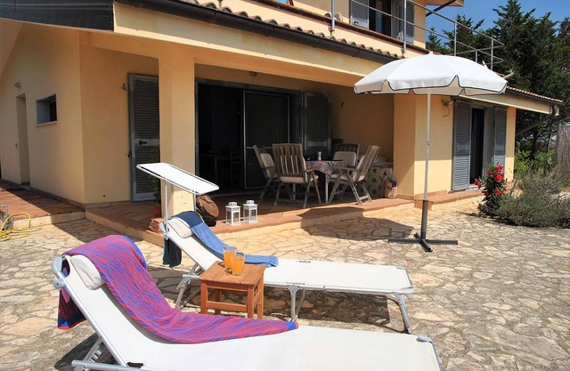 Holiday house Itri for 1 - 4 persons with 2 bedrooms - Holiday house