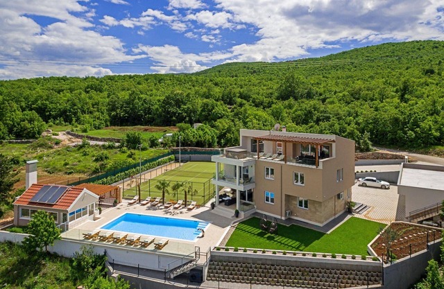 Holiday house Lokvicici for 1 - 15 persons with 6 bedrooms - Holiday house