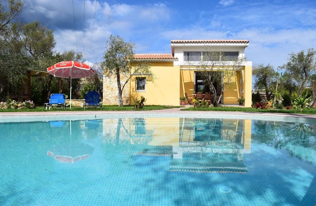 Holiday house Moraitika for 1 - 5 persons with 2 bedrooms - Holiday house
