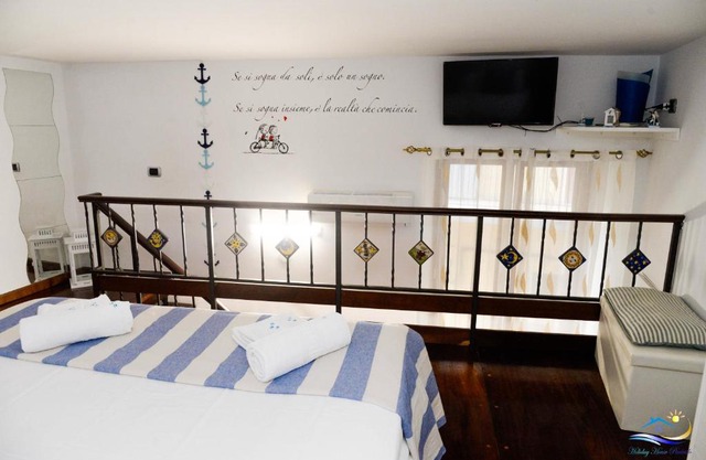 Holiday House Piccirillo