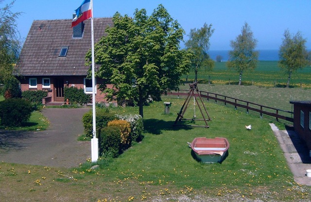 Holiday house sea view (unique location - right on the Baltic Sea)