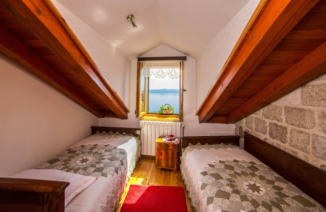 Holiday house with a parking space Gornja Podgora, Makarska (K-18984)