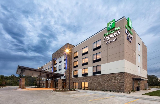 Holiday Inn Express East Peoria - Riverfront by IHG