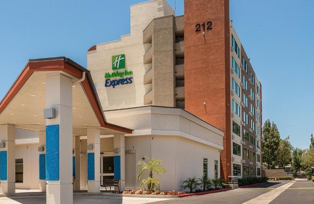 Holiday Inn Express Fullerton-Anaheim by IHG