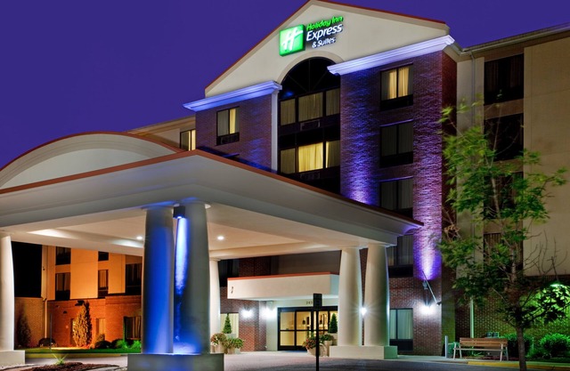 Holiday Inn Express Hotel & Suites Chesapeake by IHG