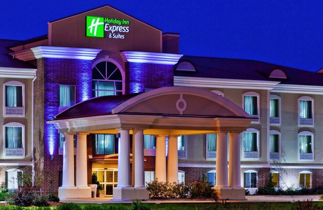 Holiday Inn Express Hotel & Suites Magee by IHG