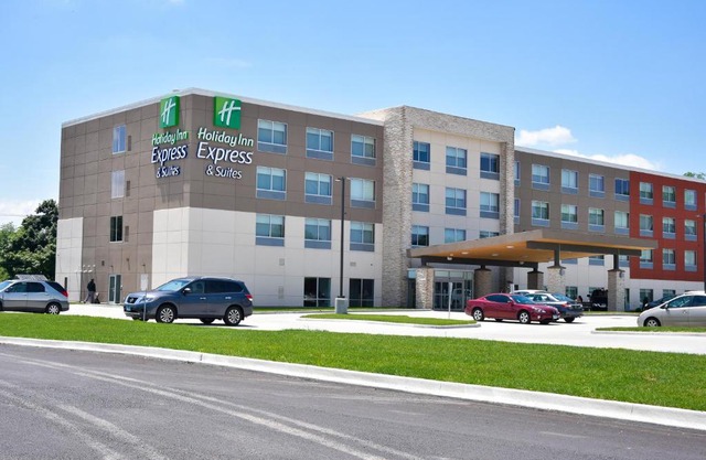 Holiday Inn Express & Suites - Bensenville - O'Hare by IHG