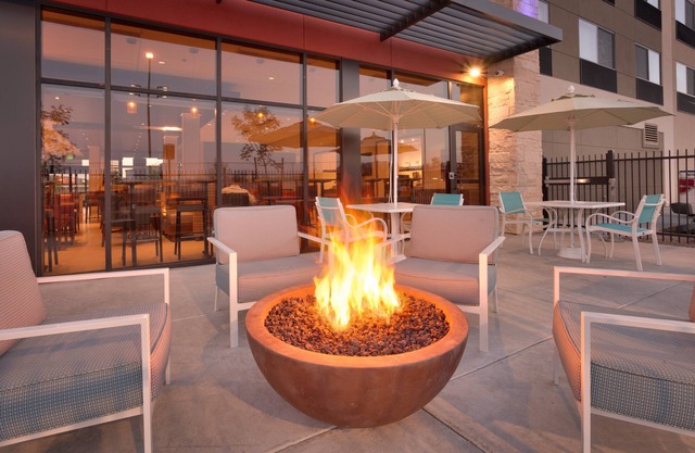 Holiday Inn Express & Suites Phoenix West - Buckeye by IHG