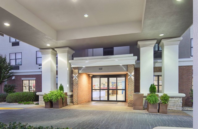 Holiday Inn Express & Suites Byron by IHG