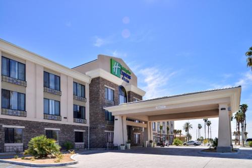 Holiday Inn Express & Suites Indio - Coachella Valley by IHG