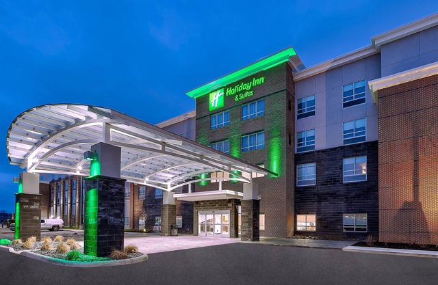 Holiday Inn & Suites Toledo Southwest - Perrysburg by IHG