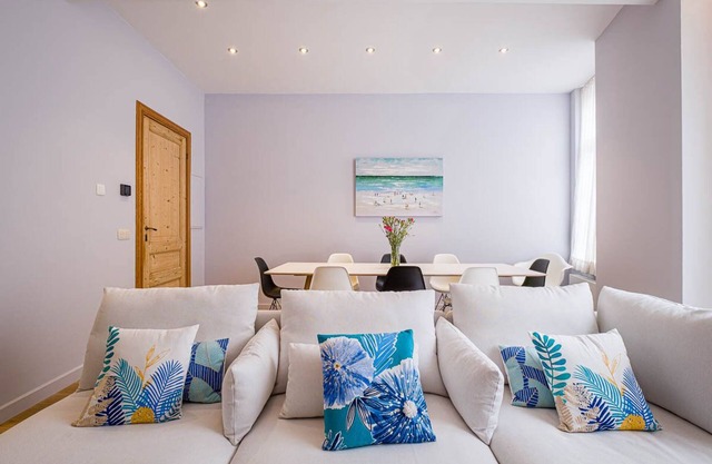 Holiday villa at 800m from the sea/beach, for 10 people