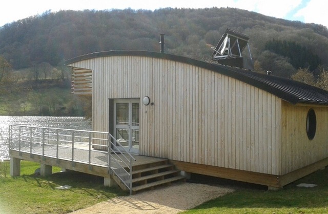 HOLIDAY VILLAGE OF LAKE MENET/FACING THE LAKE OF 14 HECTARES