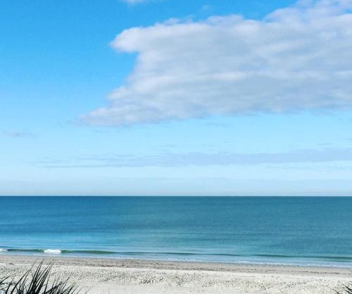 Holiday Villas II ON THE BEACH w/Intercoastal View