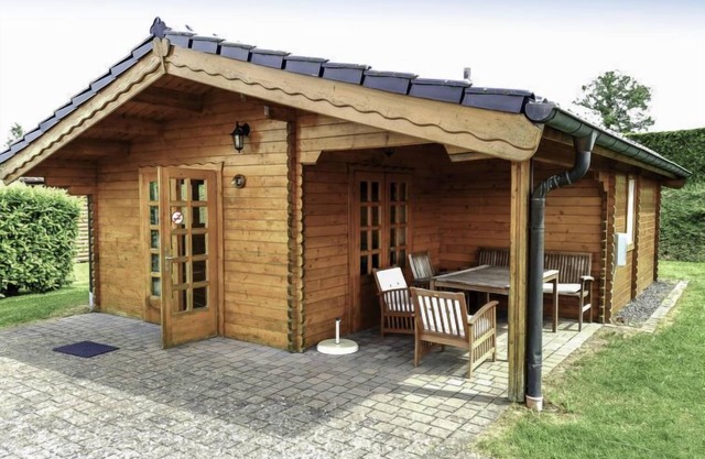 Holzchalet E by Interhome