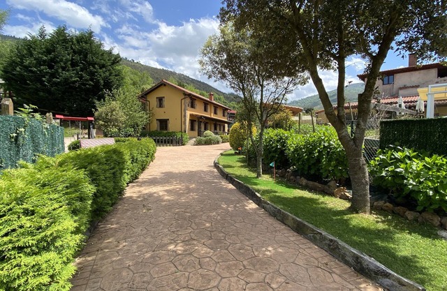 HOME 1 Los Avellanos Rural Houses. 3 houses, 4 people in each.