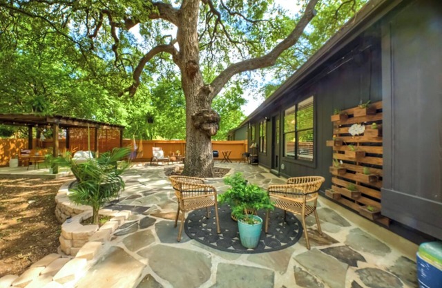 Home Away from Home in South Austin